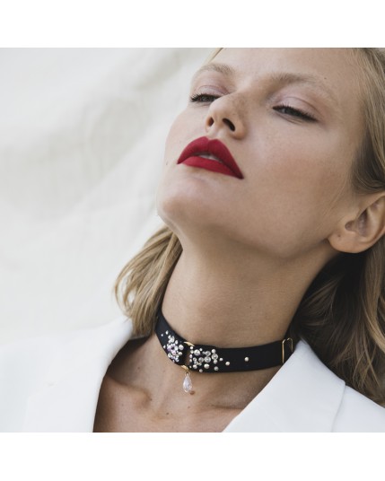 CRYSTAL JEWELRY CHOKER